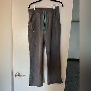 Figs Kade cargo scrub pants grey